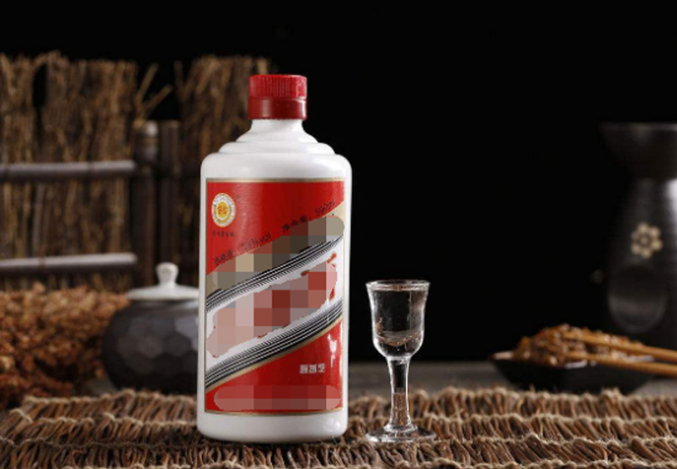 為什么茅臺酒玻璃瓶是乳白色的，而不是透明的？大多數人都不知道